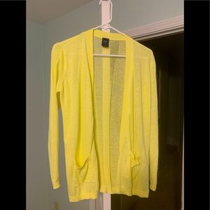 Lightweight gap sweater